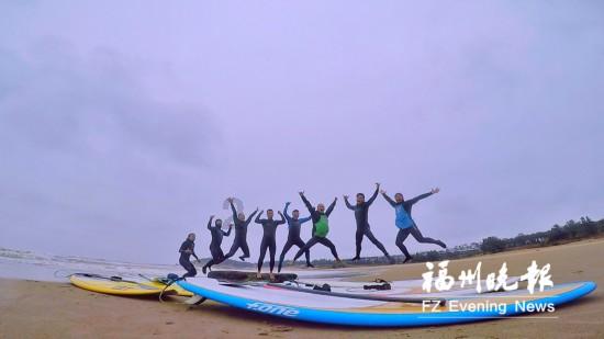 伍凤琴：甘做“护花使者”，呵护女性健康